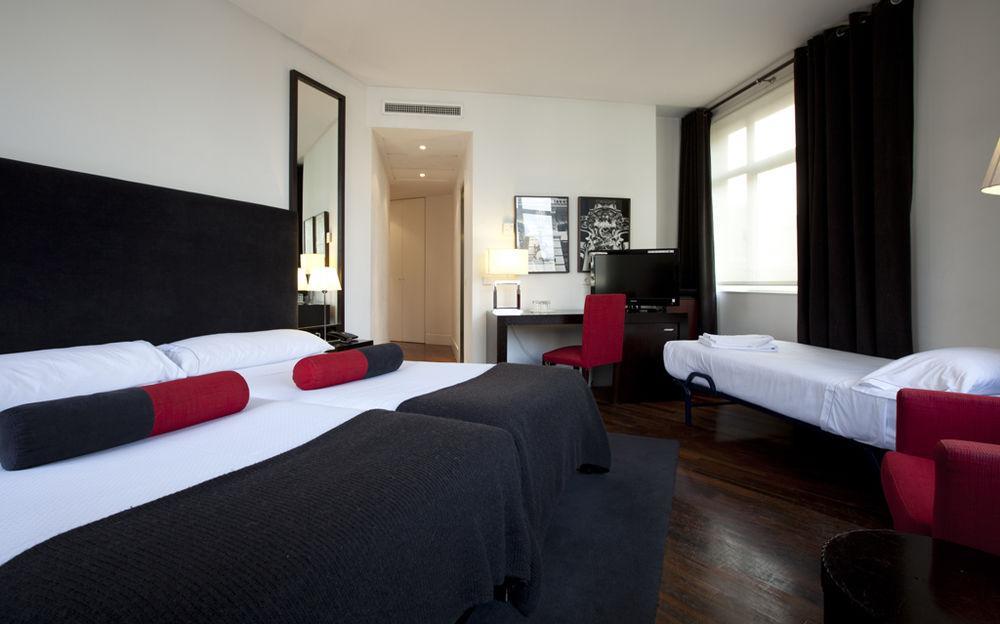 Puerta Del Sol Hotel *