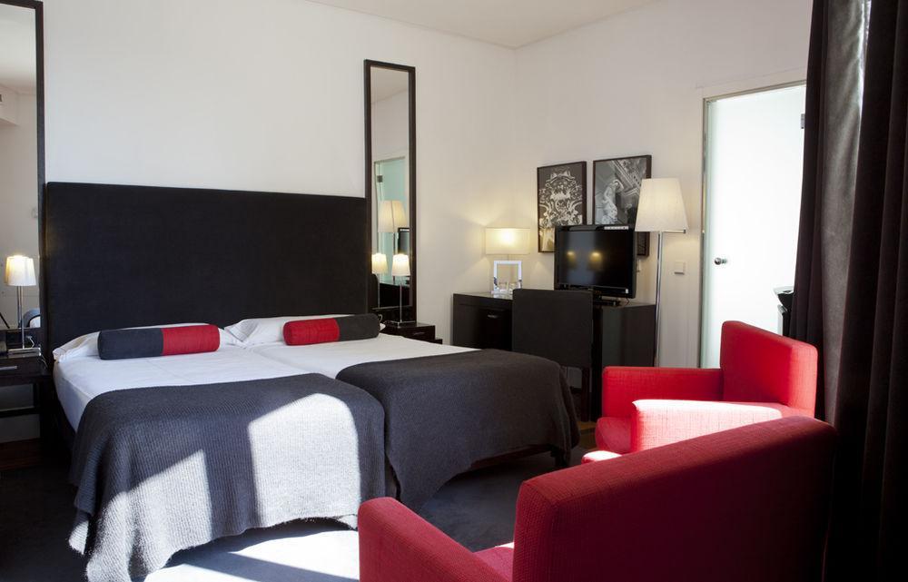 Puerta Del Sol Hotel