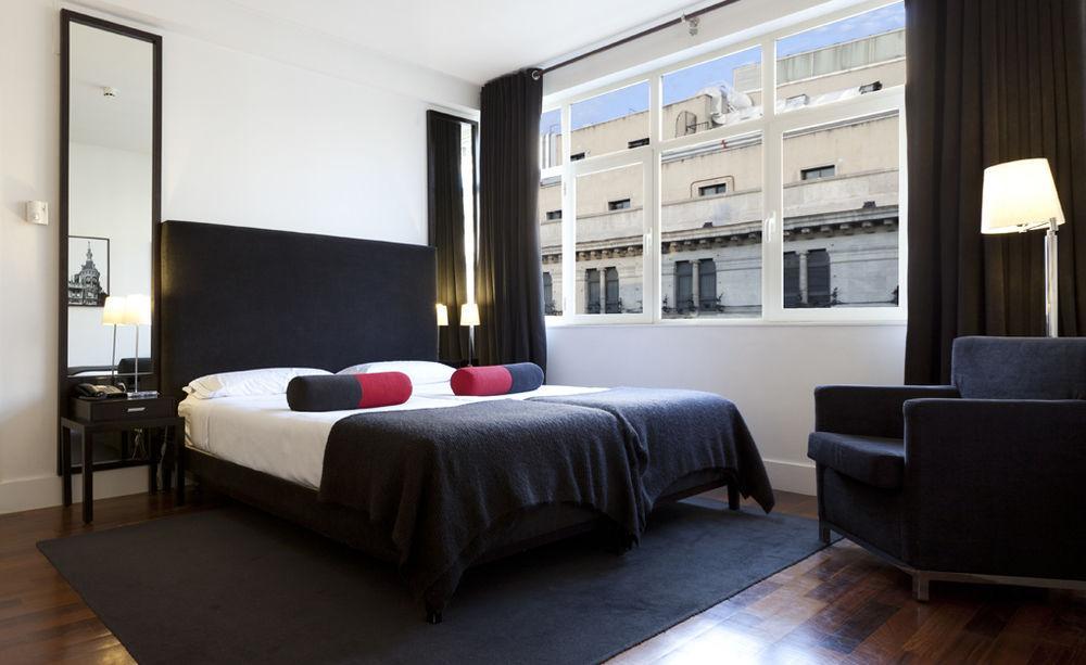 Puerta Del Sol Hotel *