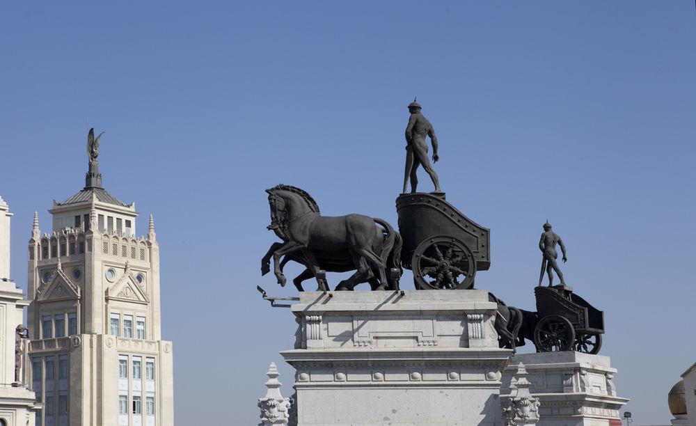 Puerta Del Sol *