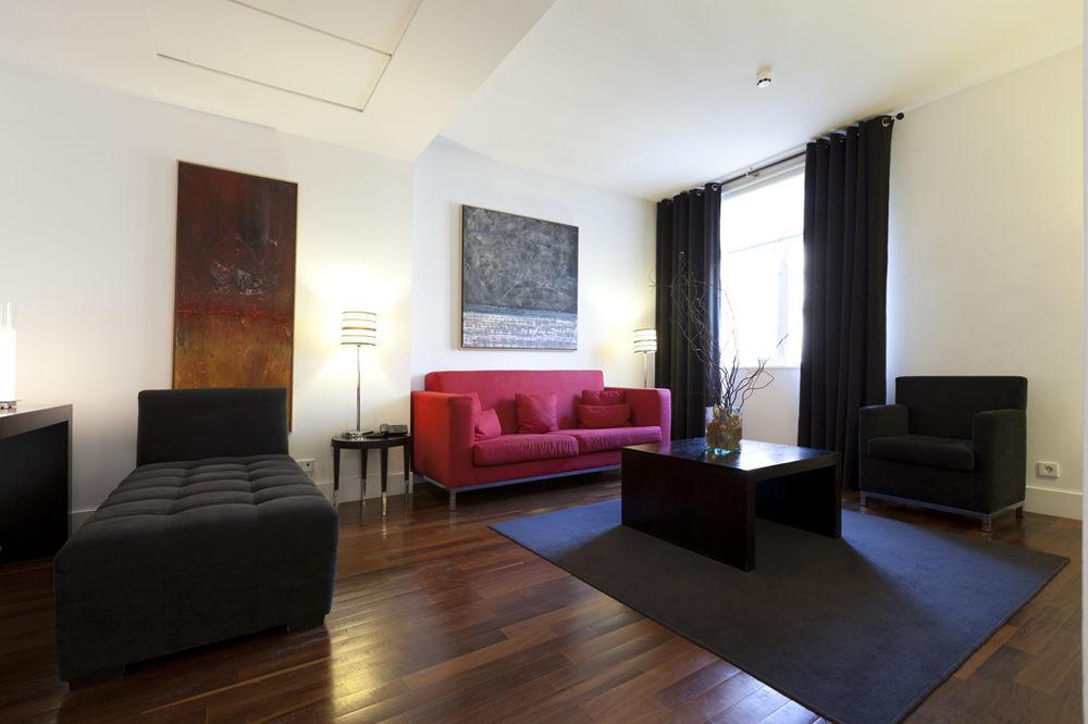Puerta Del Sol Hotel *